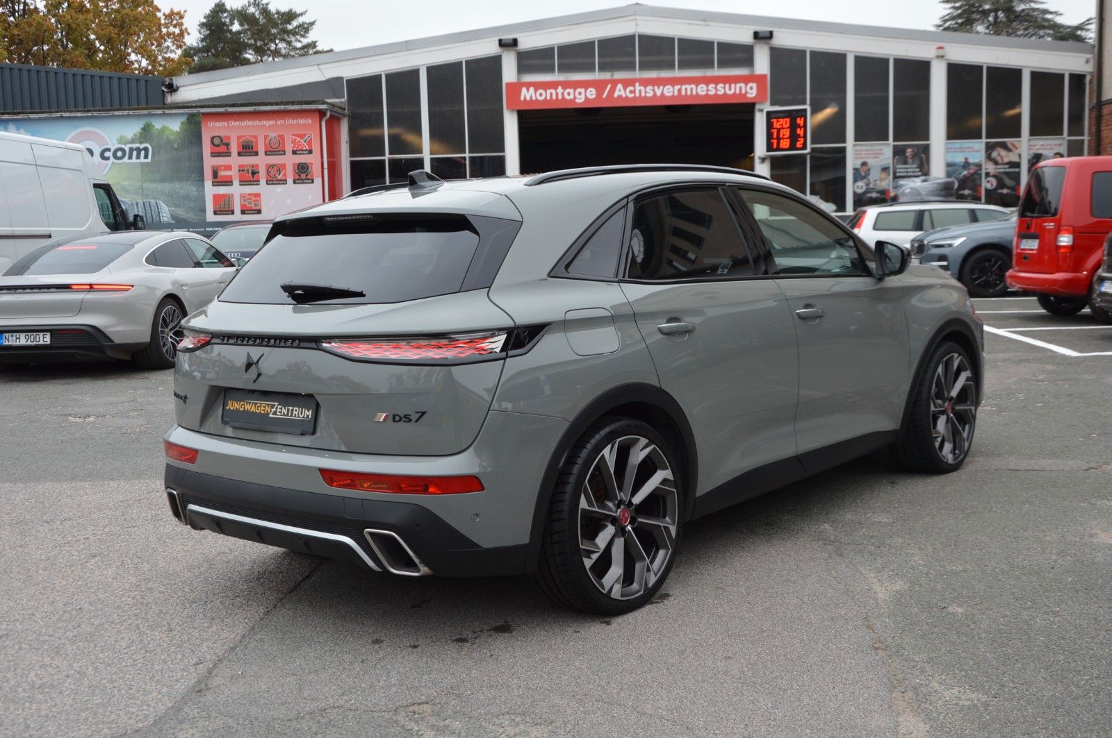 DS Automobiles DS 7 E-Tense 360 Perfor"360°"LED"ACC"NAVI"KEYGO