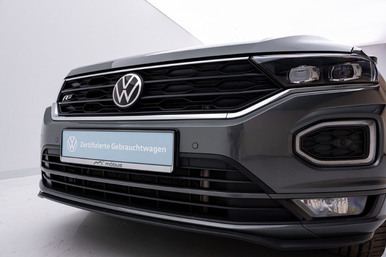 Volkswagen T-Roc 2.0 TSI DSG SPORT 4x4 - Samsaru's Car Outlet