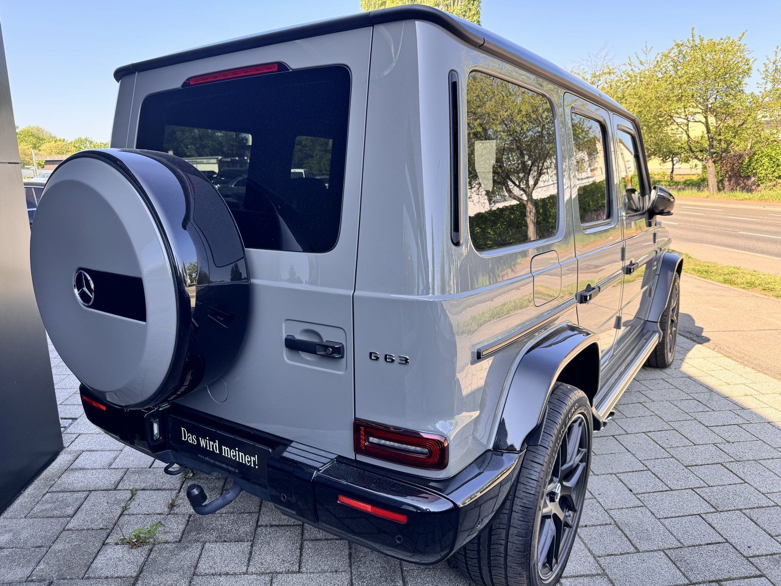 Mercedes-Benz AMG G 63 - Samsaru's Car Outlet