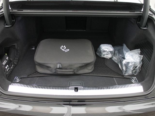 Audi A8 60 TFSIe quattro ASSISTENZ PLUS - Samsaru's Car Outlet