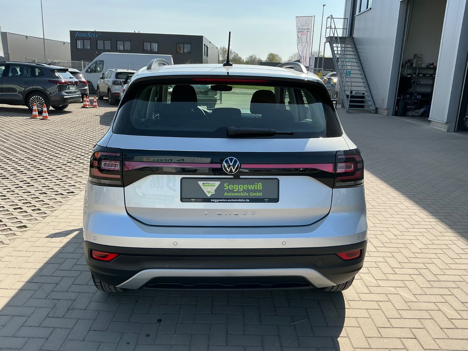 Volkswagen T-Cross Life - Samsaru's Car Outlet