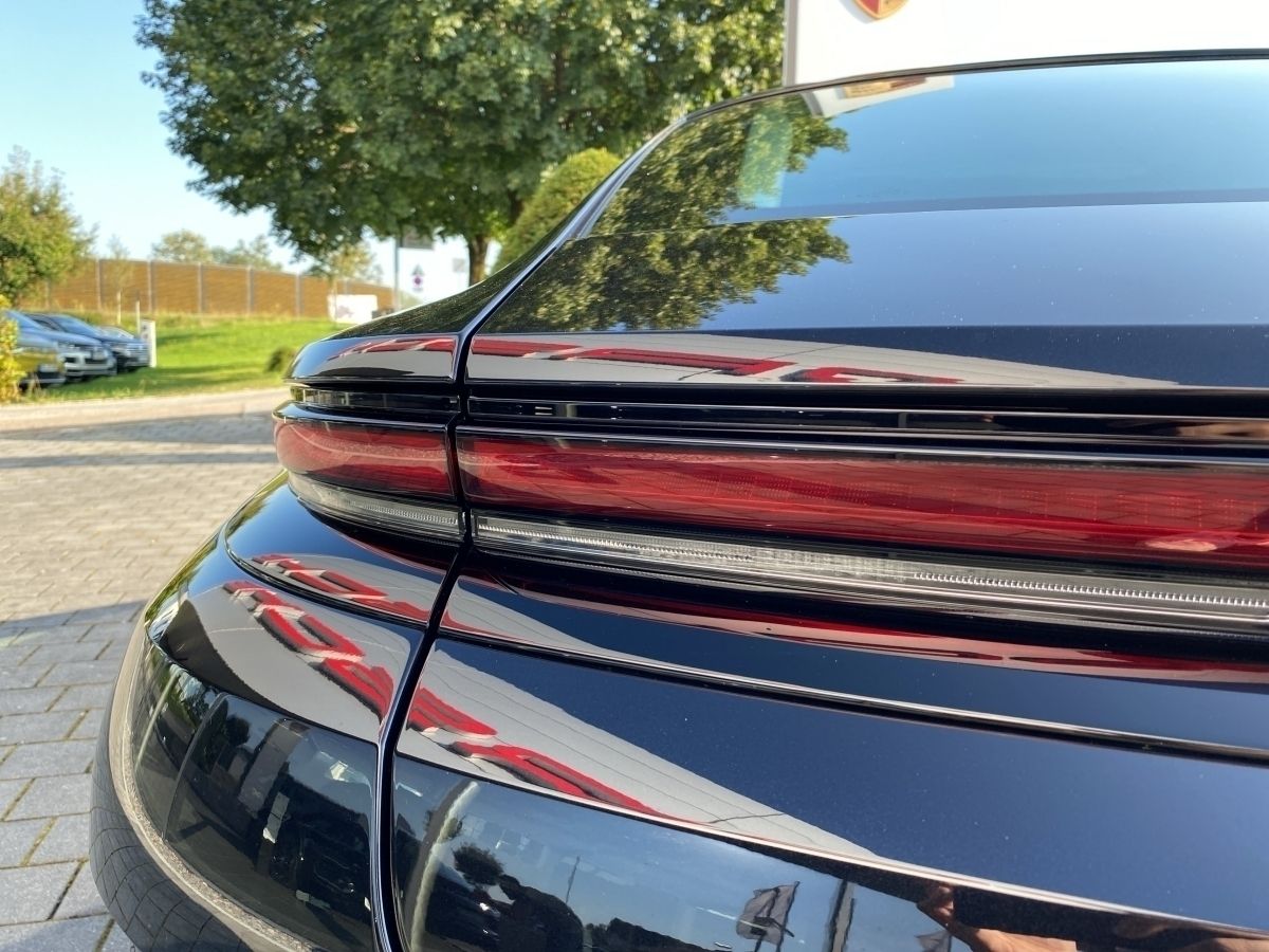 Porsche Panamera 4 E-Hybrid |Active Ride | Head-Up