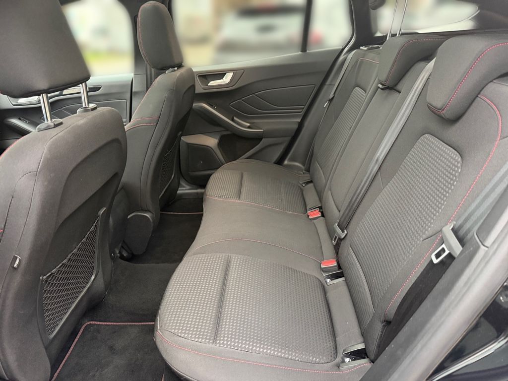 Ford Focus Turnier 1.0 EcoBoost Hybrid Aut. ST-LINE X