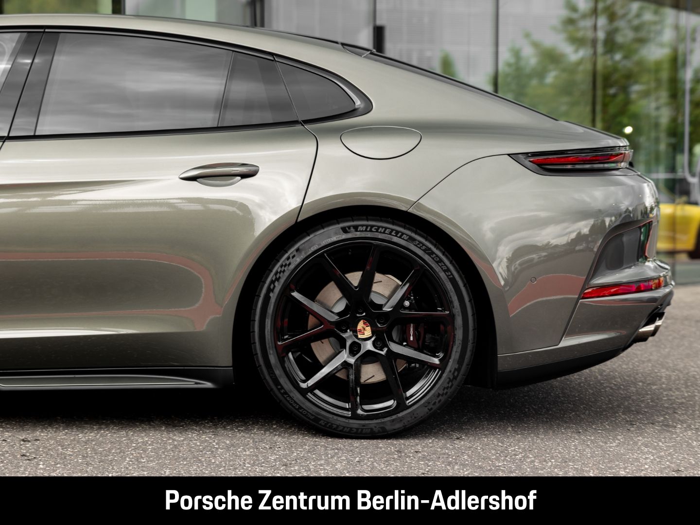 Porsche Panamera 4S E-Hybrid HA-Lenkung InnoDrive HUD