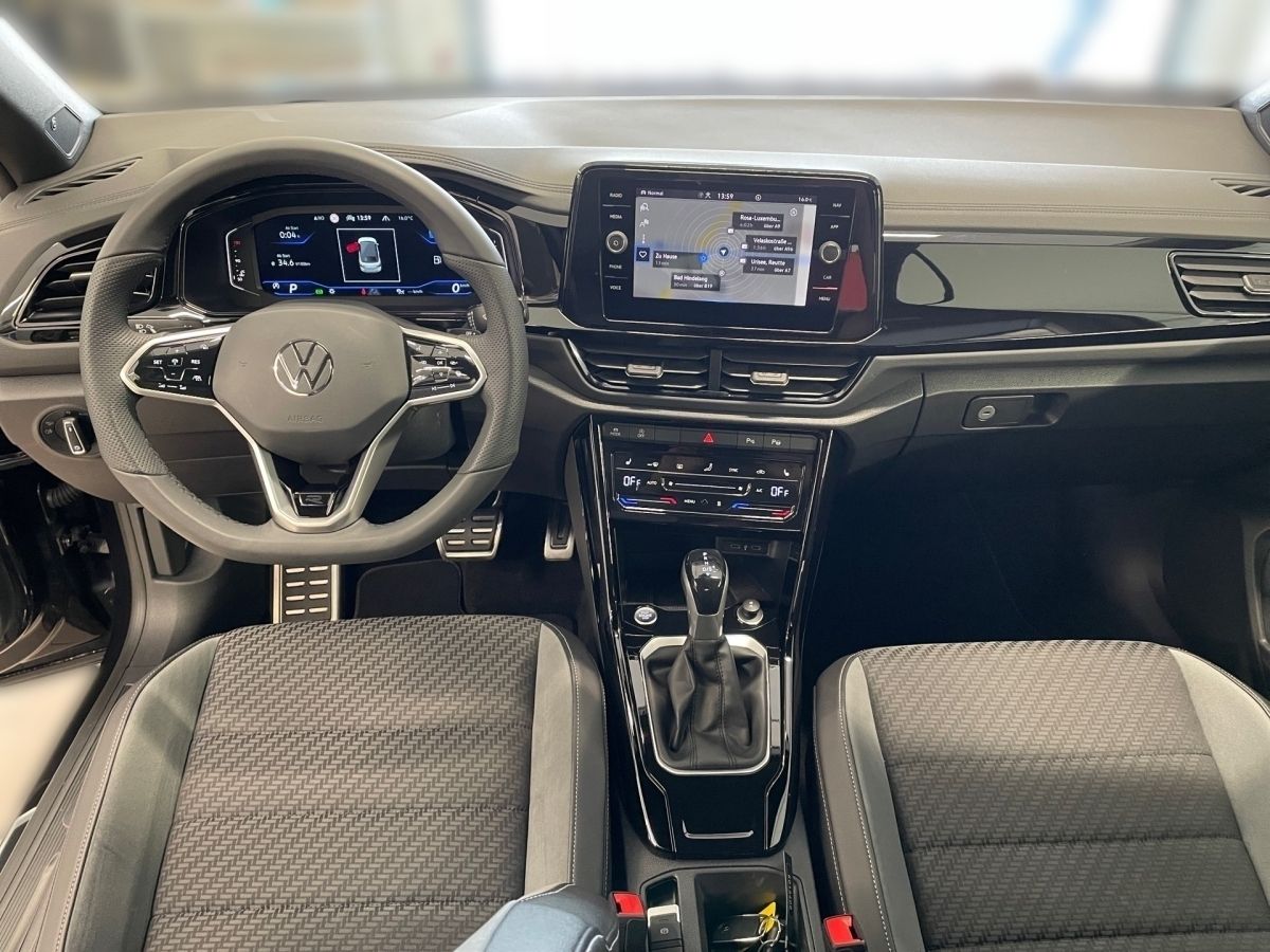 Volkswagen T-Roc R-Line - Samsaru's Car Outlet