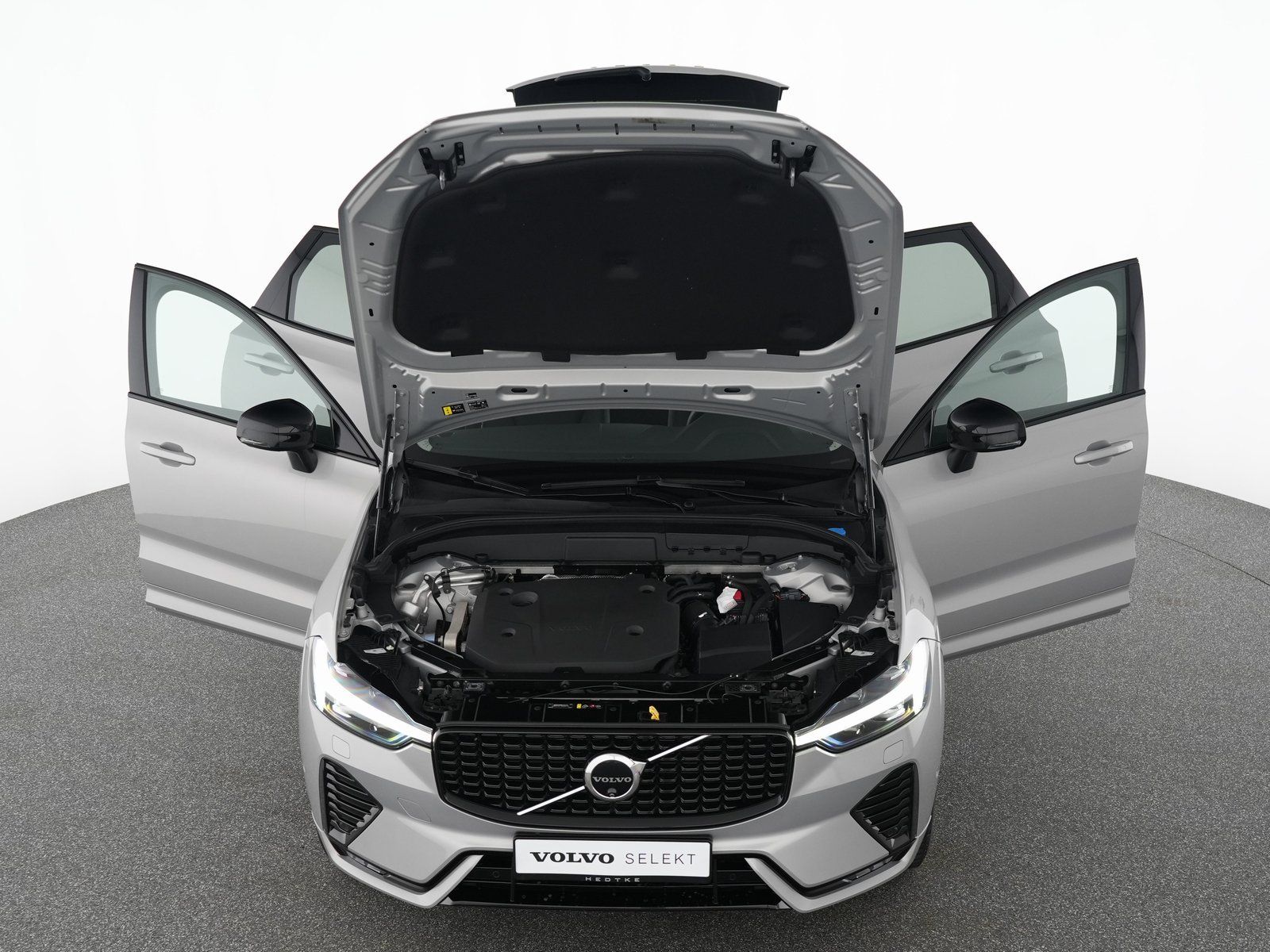 Volvo XC60 B4 Diesel AWD Plus Dark STANDHZ*360*GSHD