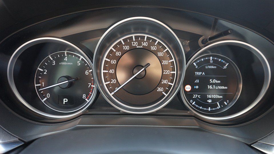 Mazda 6 2.0L SKYACTIV G 165 6AT FWD CENTER-LINE