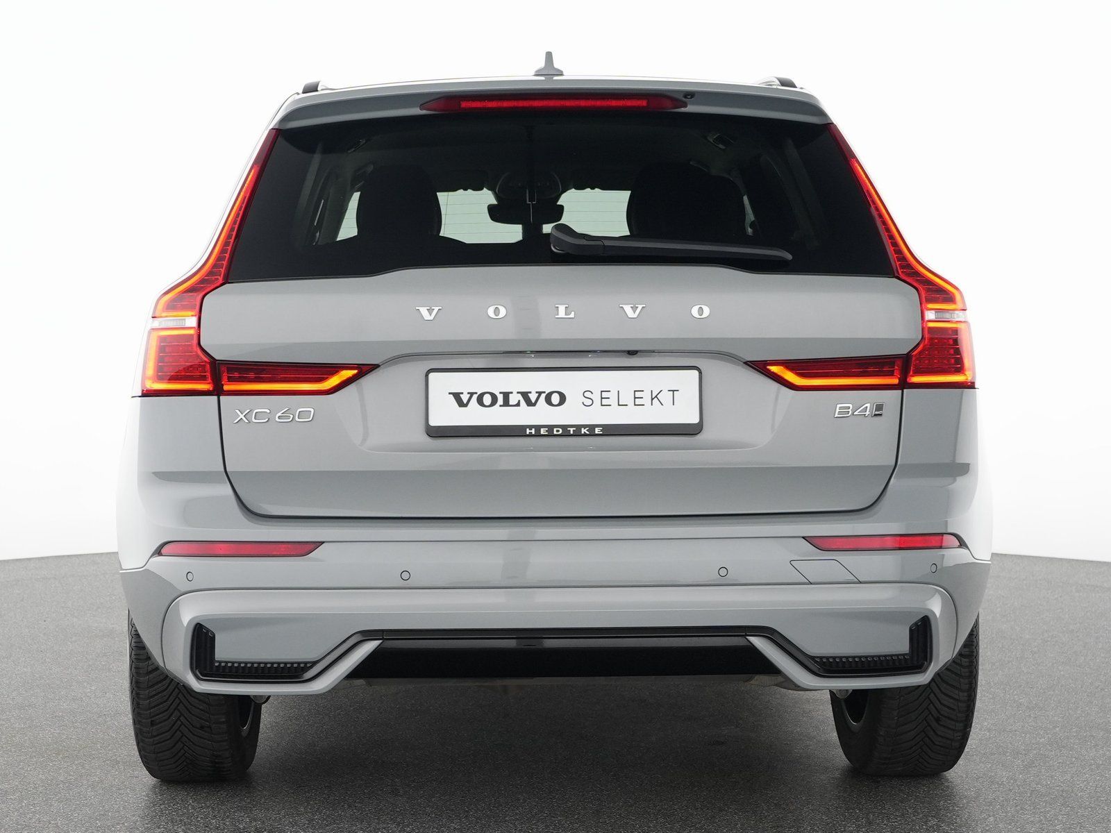 Volvo XC60 B4 AWD Geartronic Plus Dark ACC*BLIS*LEDER