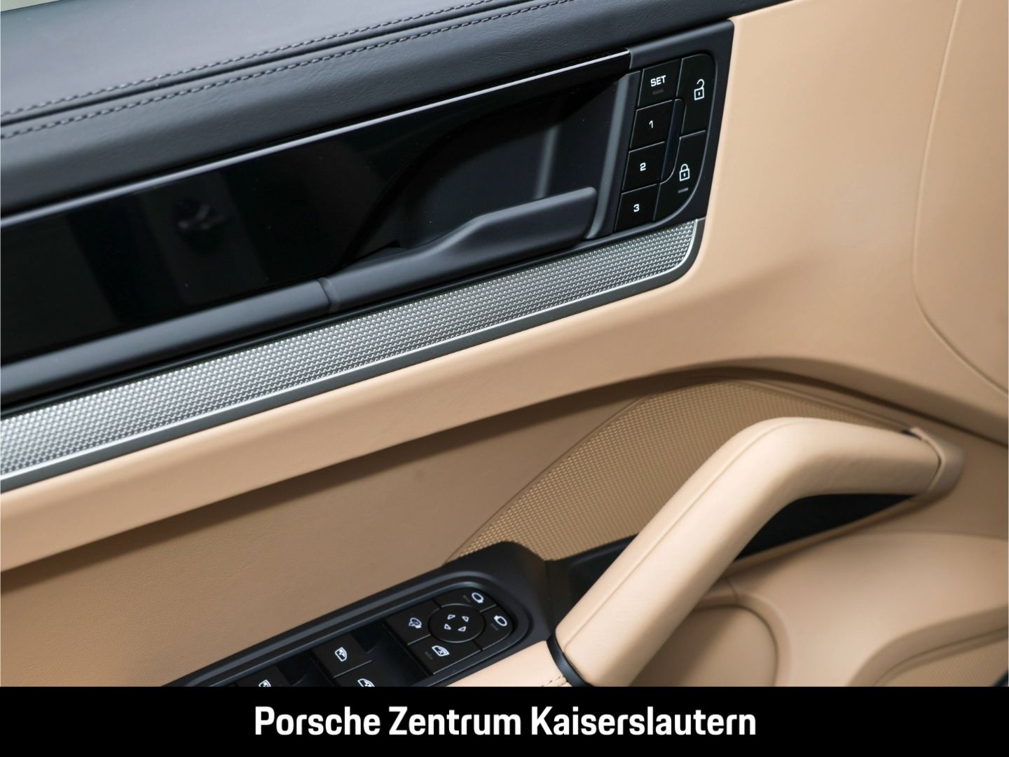 Porsche Cayenne E-Hybrid Coupe BOSE Panorama LED-Matrix