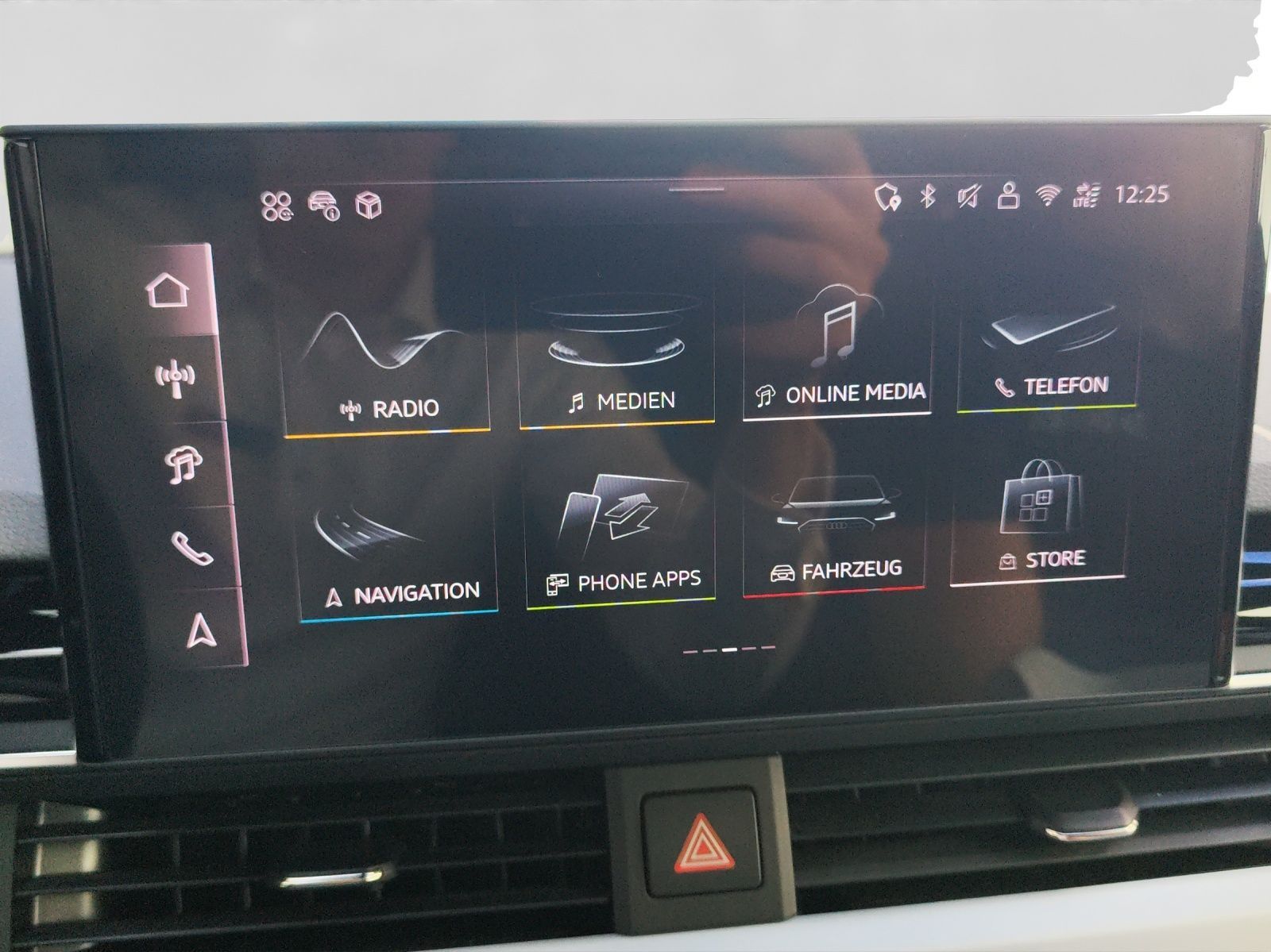 Audi A4 Avant 40 TFSI Q 2x S LINE MATRIX AHK LM19 KAM