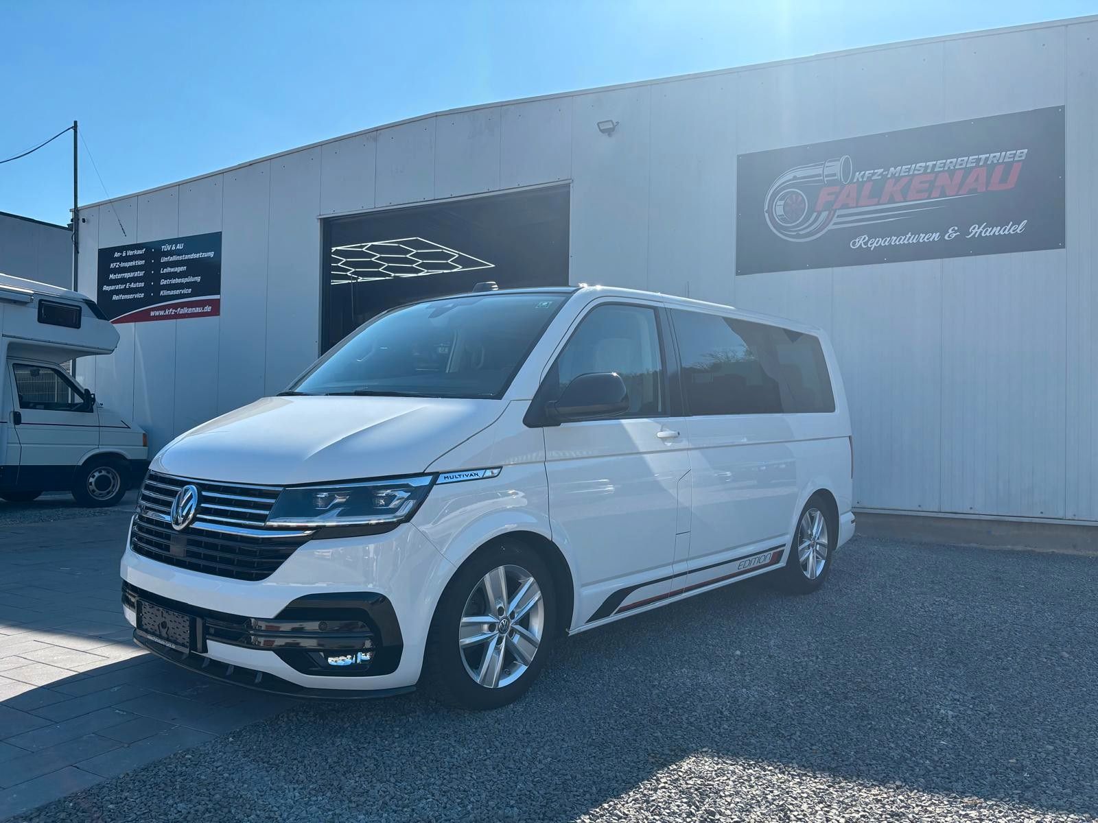 Volkswagen T6.1 Multivan 4Motion - Samsaru's Car Outlet