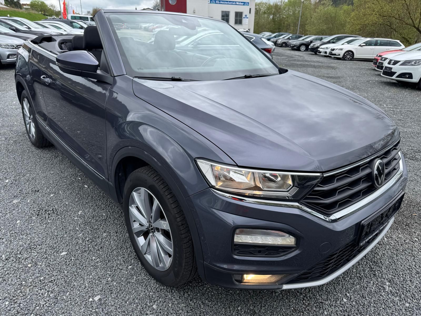 Volkswagen T-Roc 1.5 TSI Style - Samsaru's Car Outlet