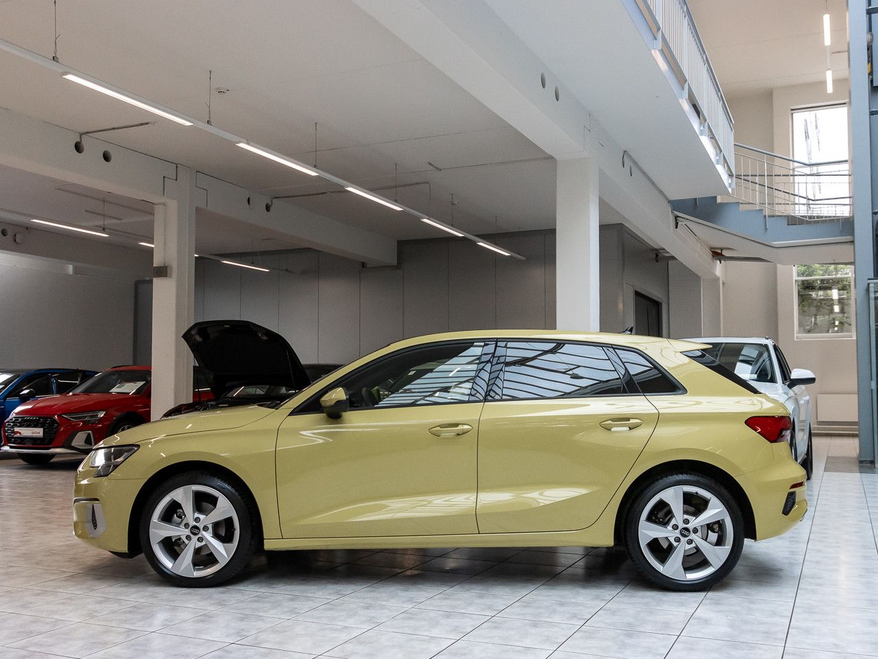 Audi A3 Sportback advanced 30 TFSI S tronic Pano AHK