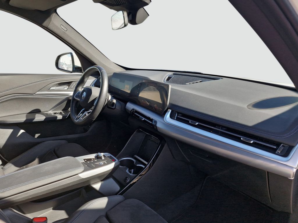 BMW X1 xDrive23i M Sportpaket - Samsaru's Car Outlet