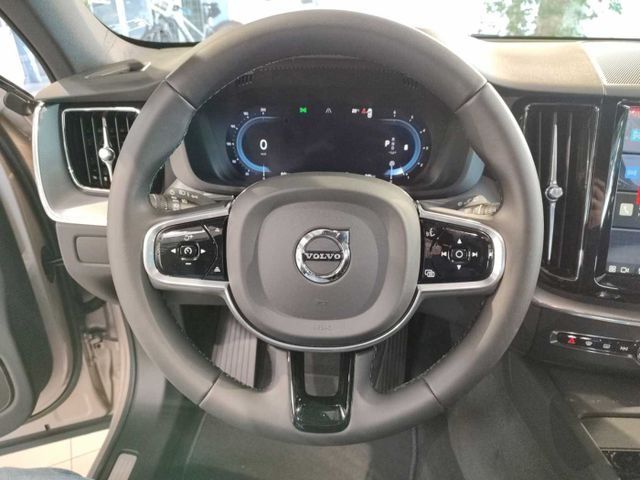 Volvo XC60 Plus Diesel, B4 AWD Mild-Hybrid, Dark Luftf