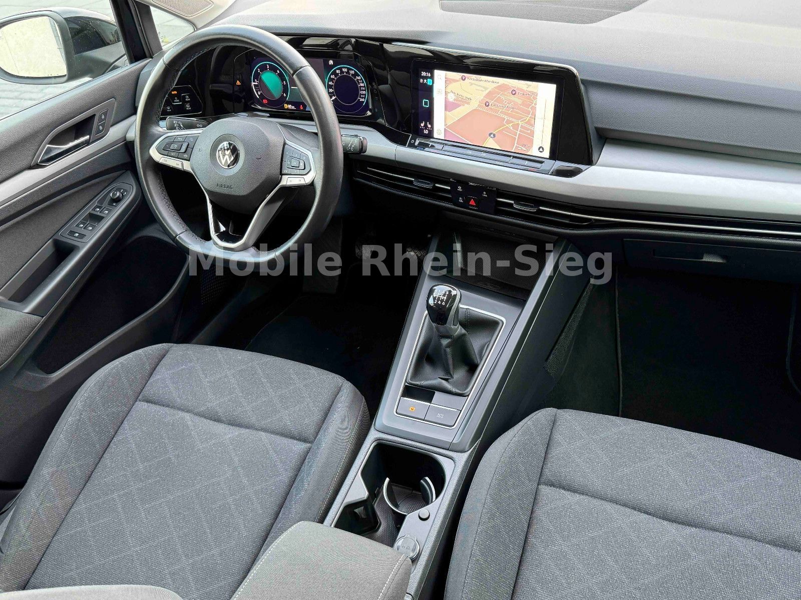 Volkswagen Golf 8 2.0 TDI Life - Samsaru's Car Outlet