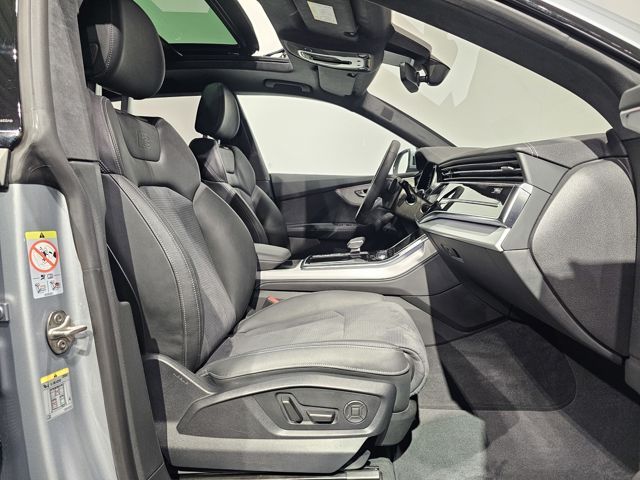 Audi Q8 50 TDI S Line Black Pano Nachts HDMatrix VOLL
