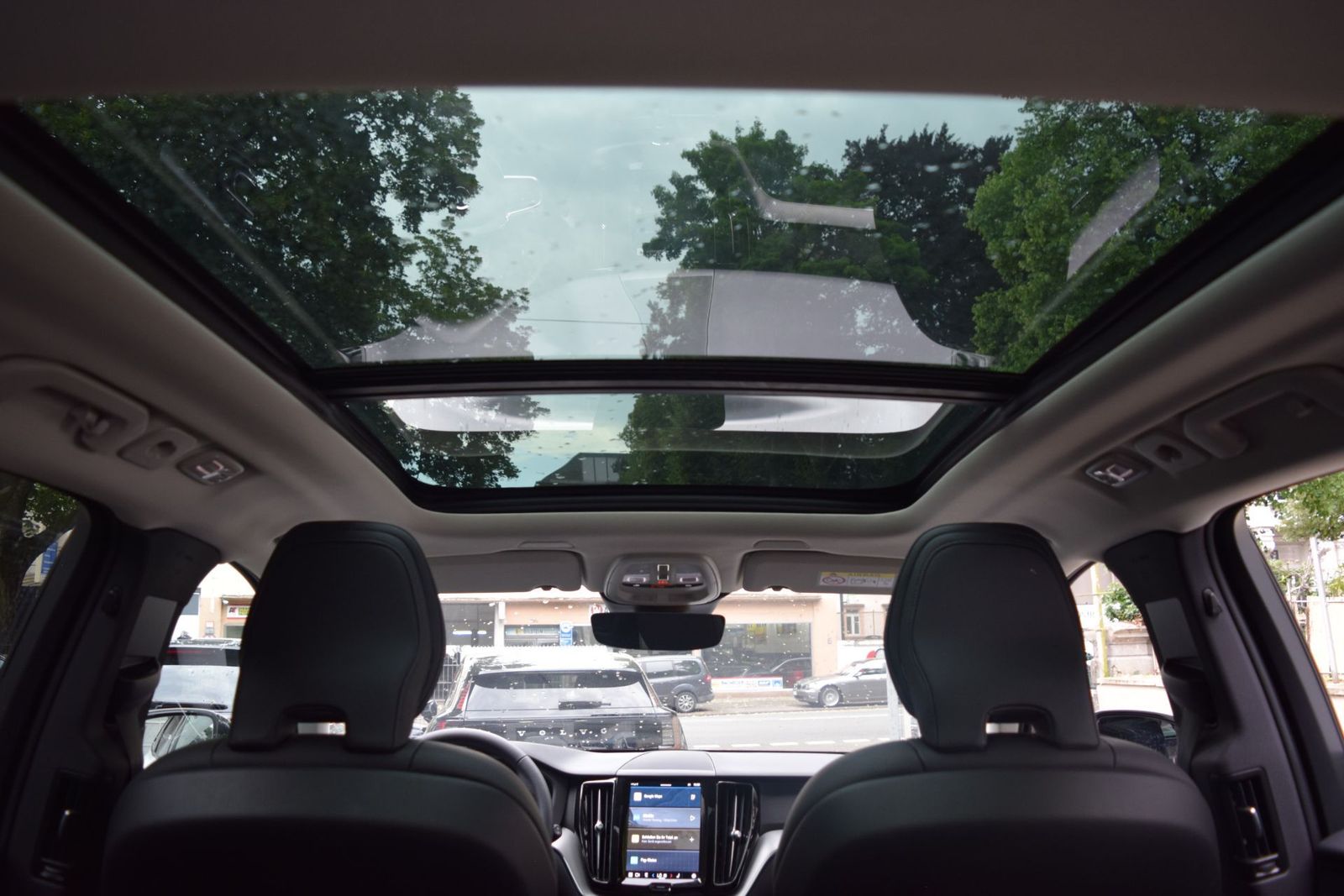 Volvo XC60 T8 AWD Plus - Samsaru's Car Outlet