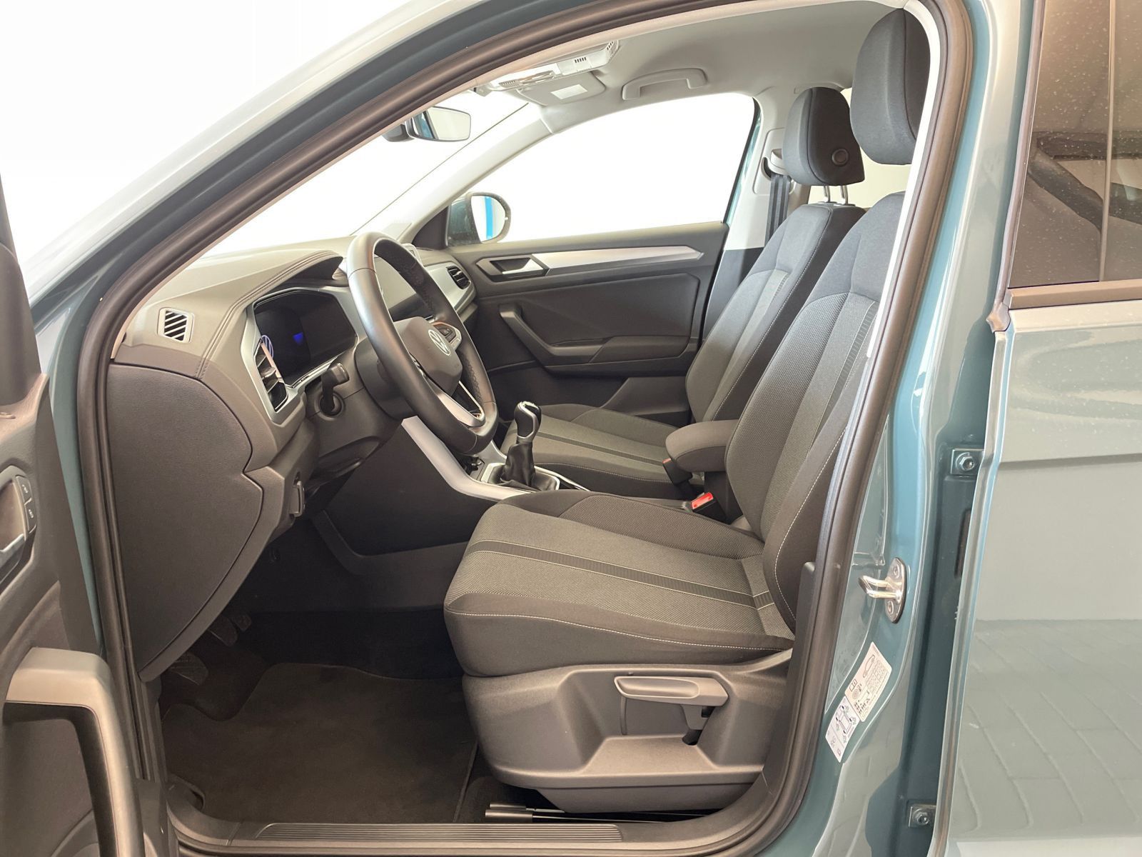 Volkswagen T-Roc Life 1.0 TSI - Samsaru's Car Outlet
