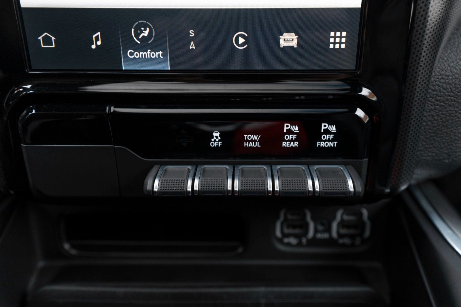 Dodge RAM 5,7L Laramie CC 4X4 360° LED CARPLAY LPG AHK