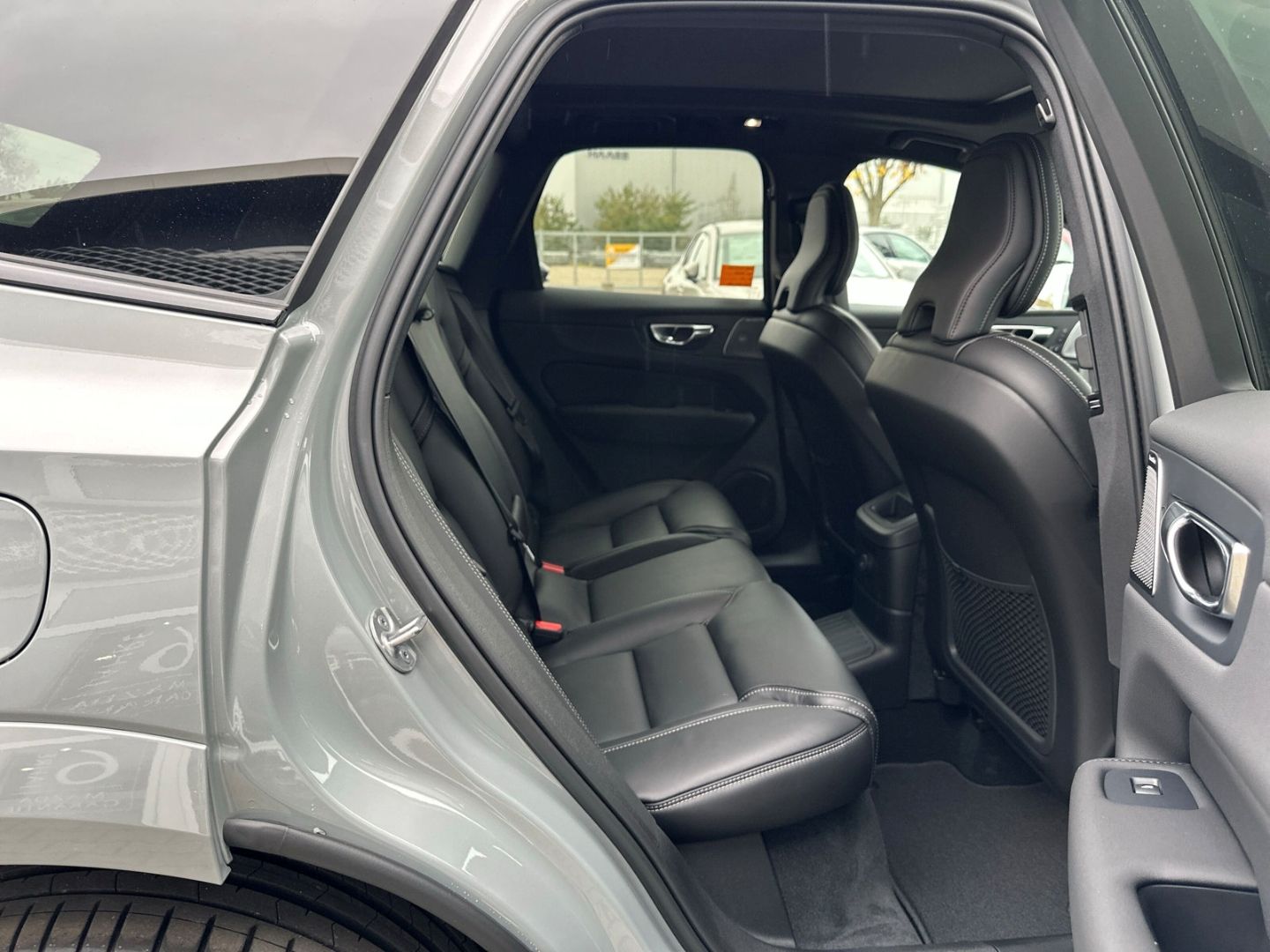 Volvo XC60 Ultra Black Edition T6 AWD HUD 22'' AHZV Pa