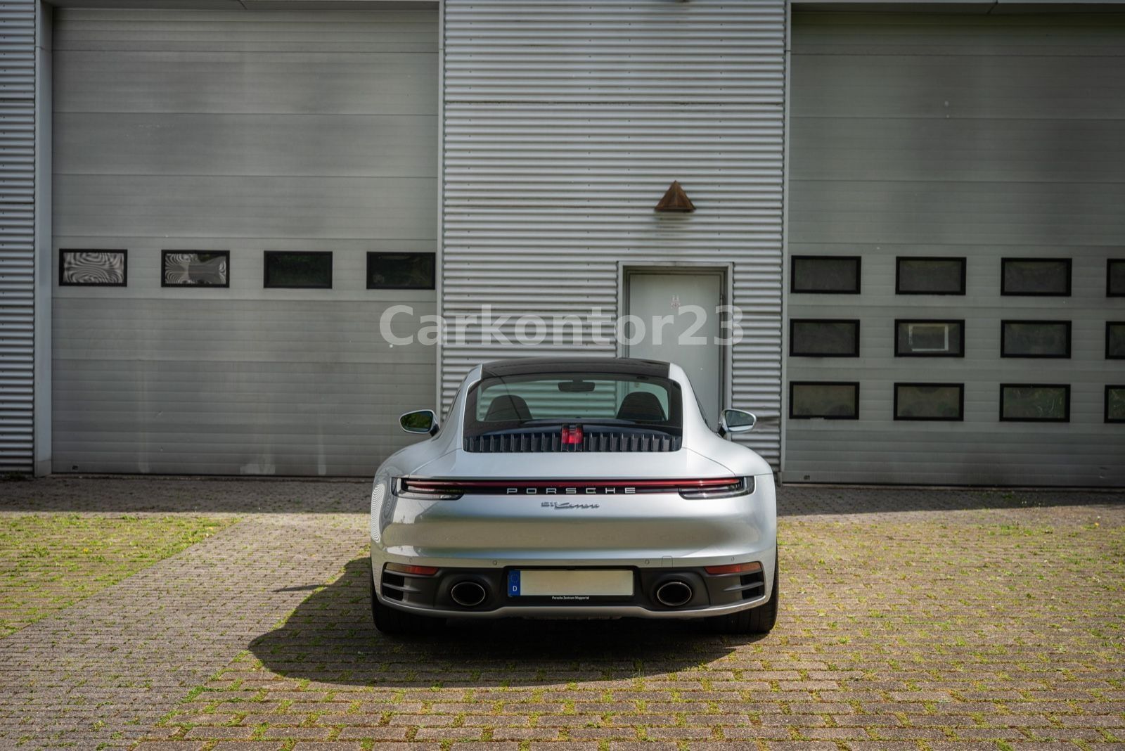 Porsche 992 Carrera - Samsaru's Car Outlet