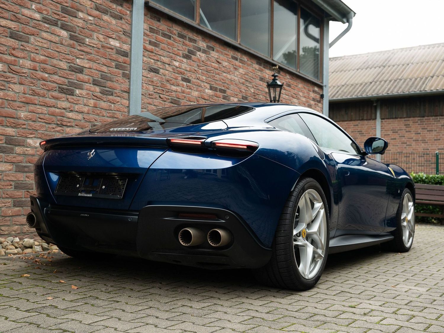 Ferrari Roma Matrix LED 20 Zoll JBL Approved