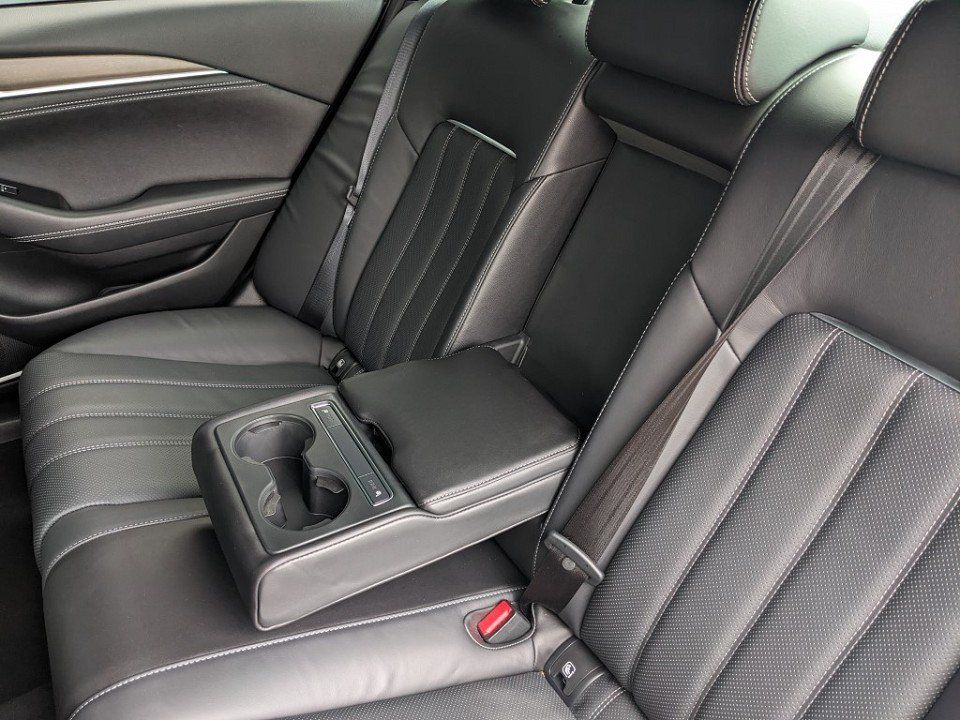 Mazda 6 4-Türer 2.5l Takumi GSD Nappaleder Schwarz Bos