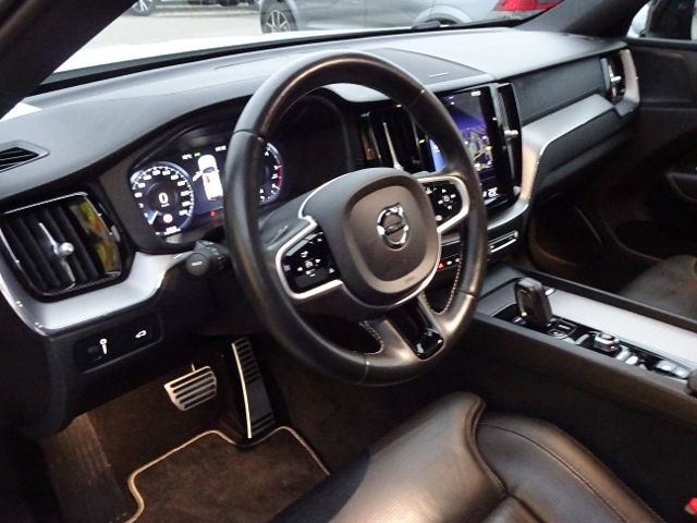 Volvo XC60 B4 R Design AWD AHK ACC BLIS 360° 21"