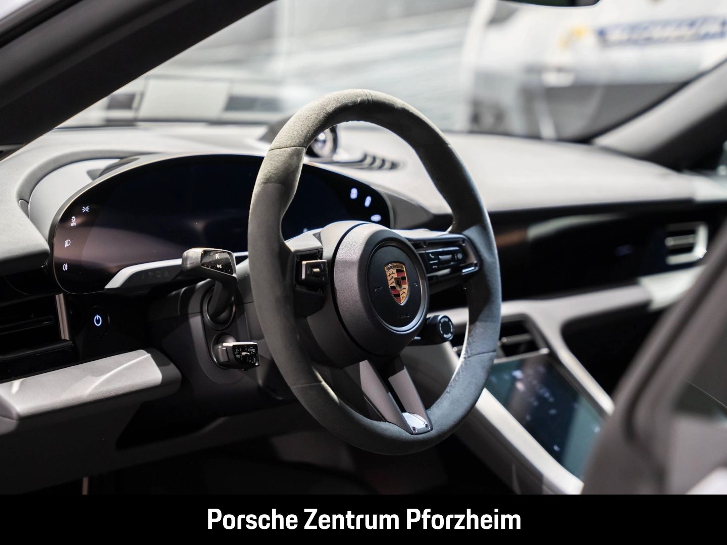 Porsche Taycan BOSE LED-Matrix Panoramadach Luftfederung