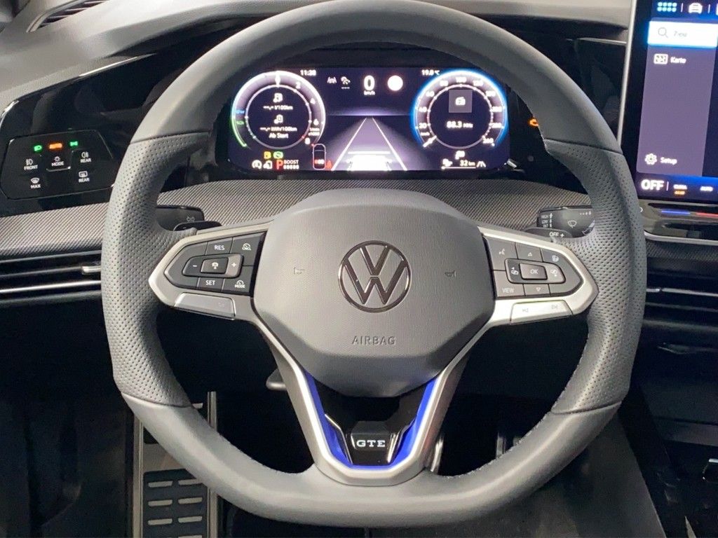 Volkswagen Golf  1,5l eHybrid DSG GTE Matrix+AHK+360°Kamera