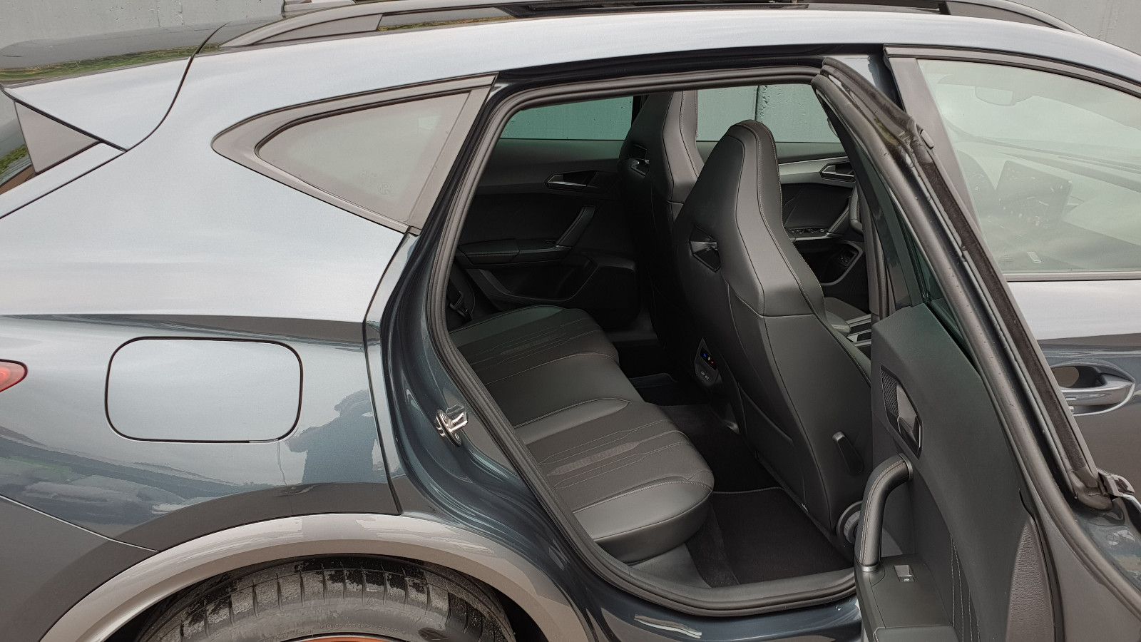 Cupra Formentor 1.4 e-HYBRID VZ DSG Pano/SSL/ACC/AHK
