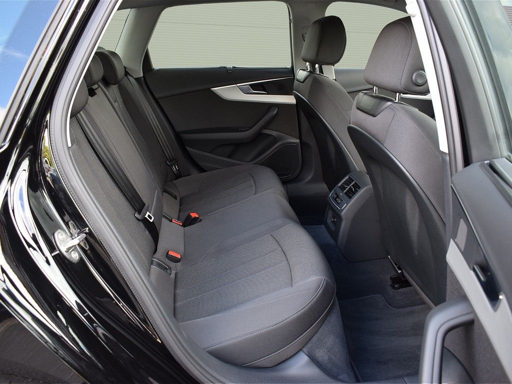 Audi A4 Avant 50 TDI qu - Samsaru's Car Outlet