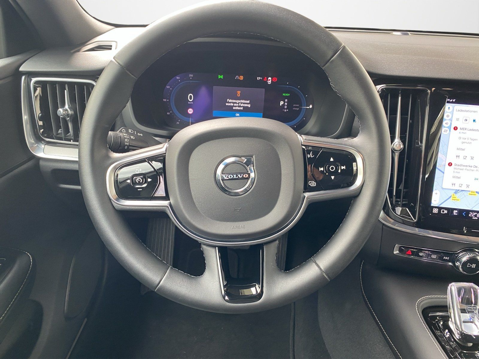 Volvo V60 T8 Plus Dark Memory*StHzg*LED*AHK*