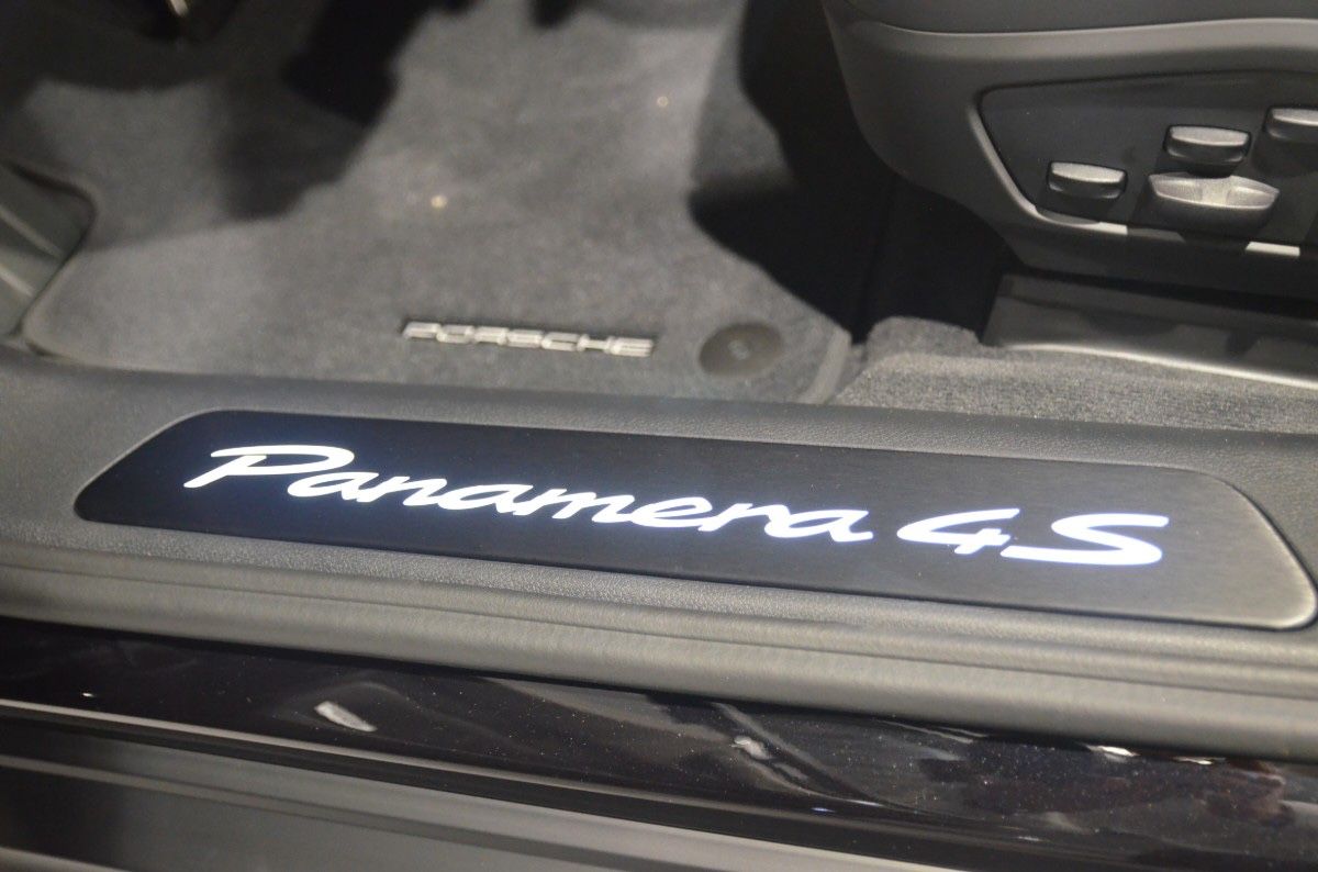 Porsche Panamera 4S E-Hybrid*MJ 2026*SpDes*SpAbg*Pano