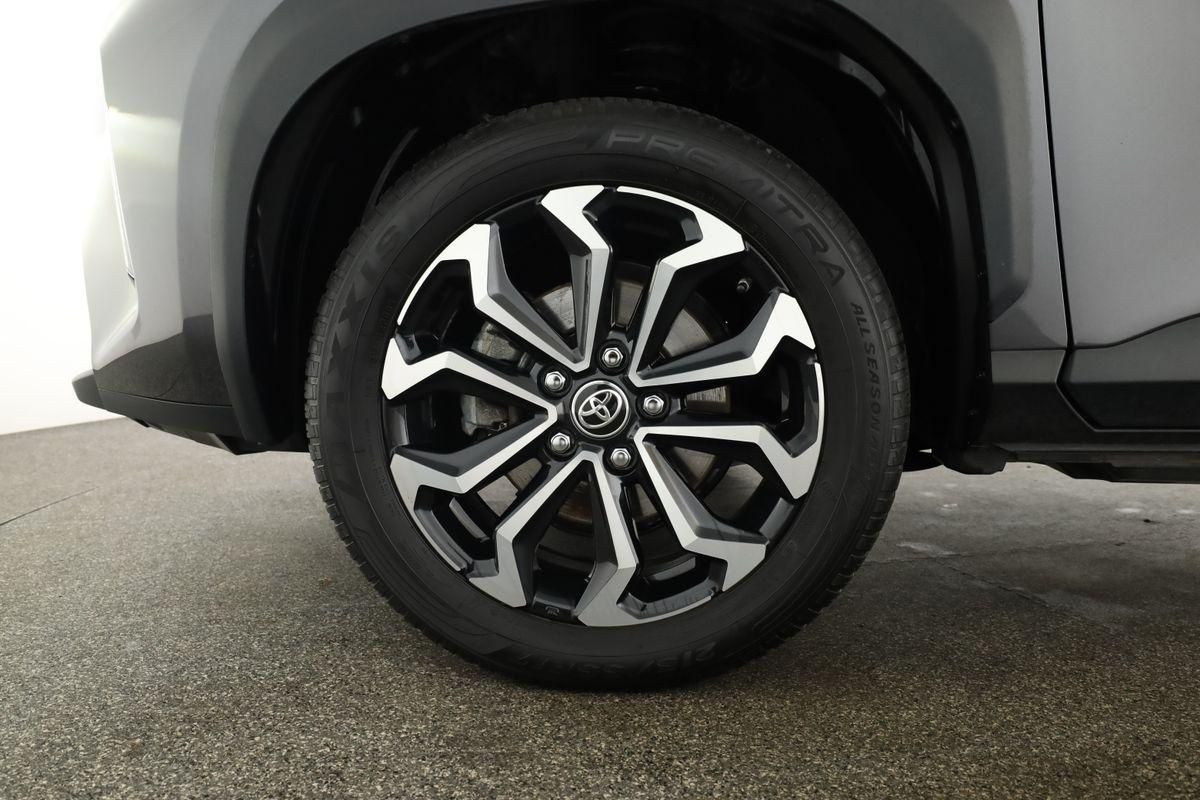 Toyota Yaris Cross CVT Team D LED Navi SHZ iACC Kam 17"