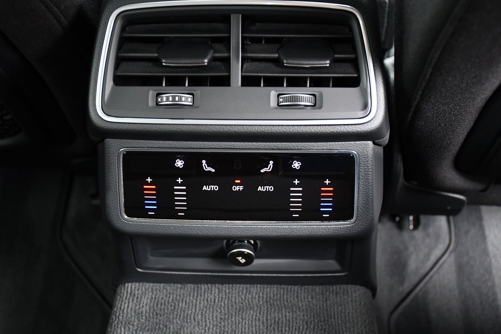 Audi A6 Avant 45 TFSI quattro S-Line sport*Standhzg.*