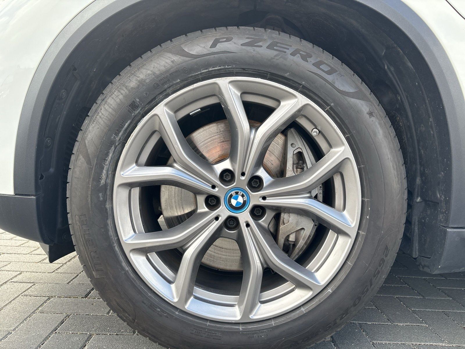 BMW X5 xDrive45e xLine HUD AHK LASER PA+ DA+ PANO