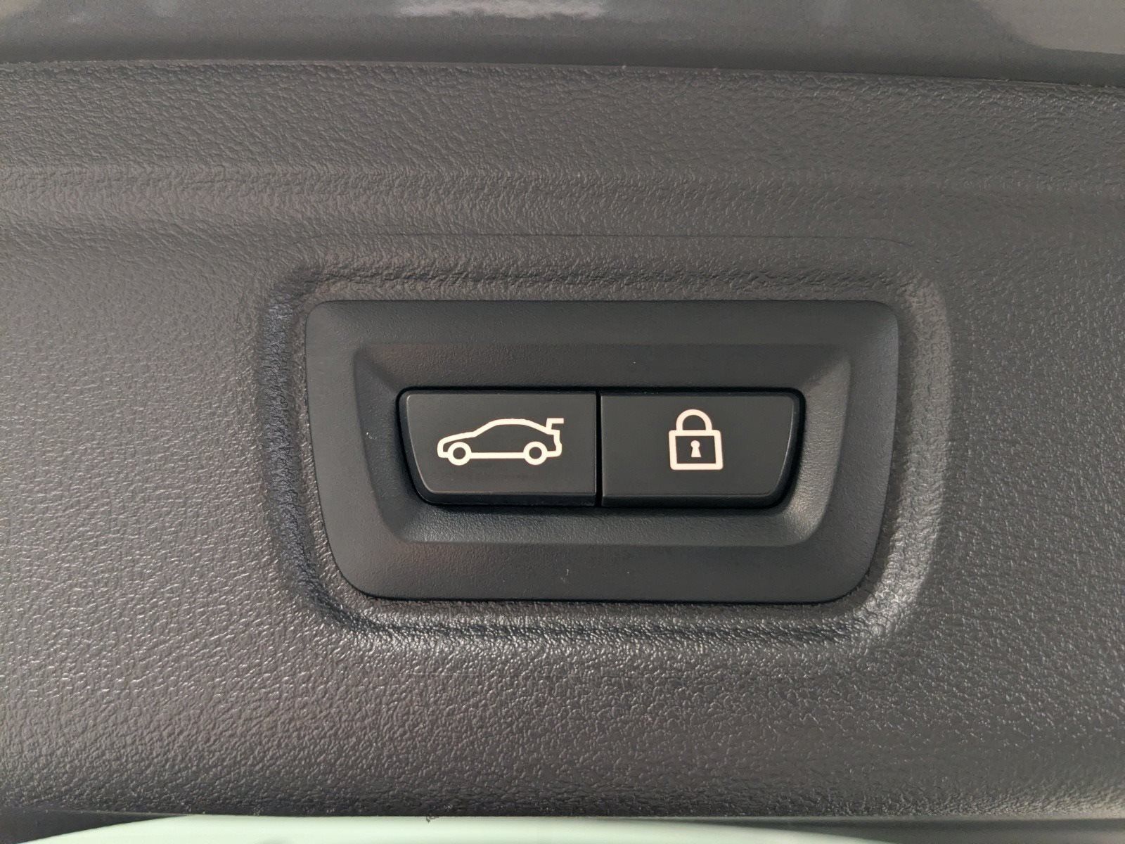 BMW 330e xDrive M Sport Laser ACC 360° HuD HiFi 19''