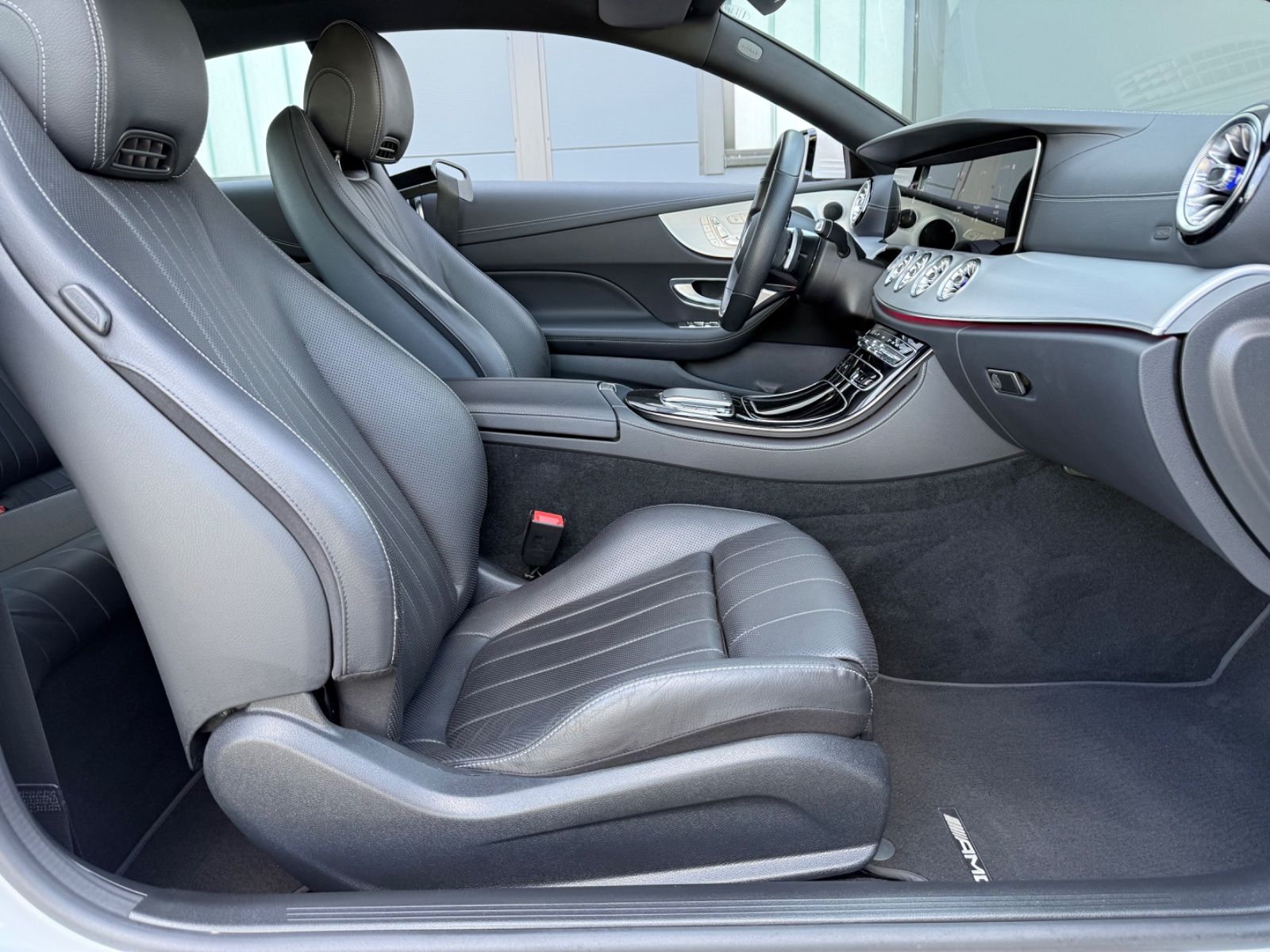 Mercedes-Benz E 300d Coupe 4Matic AMG - Samsaru's Car Outlet