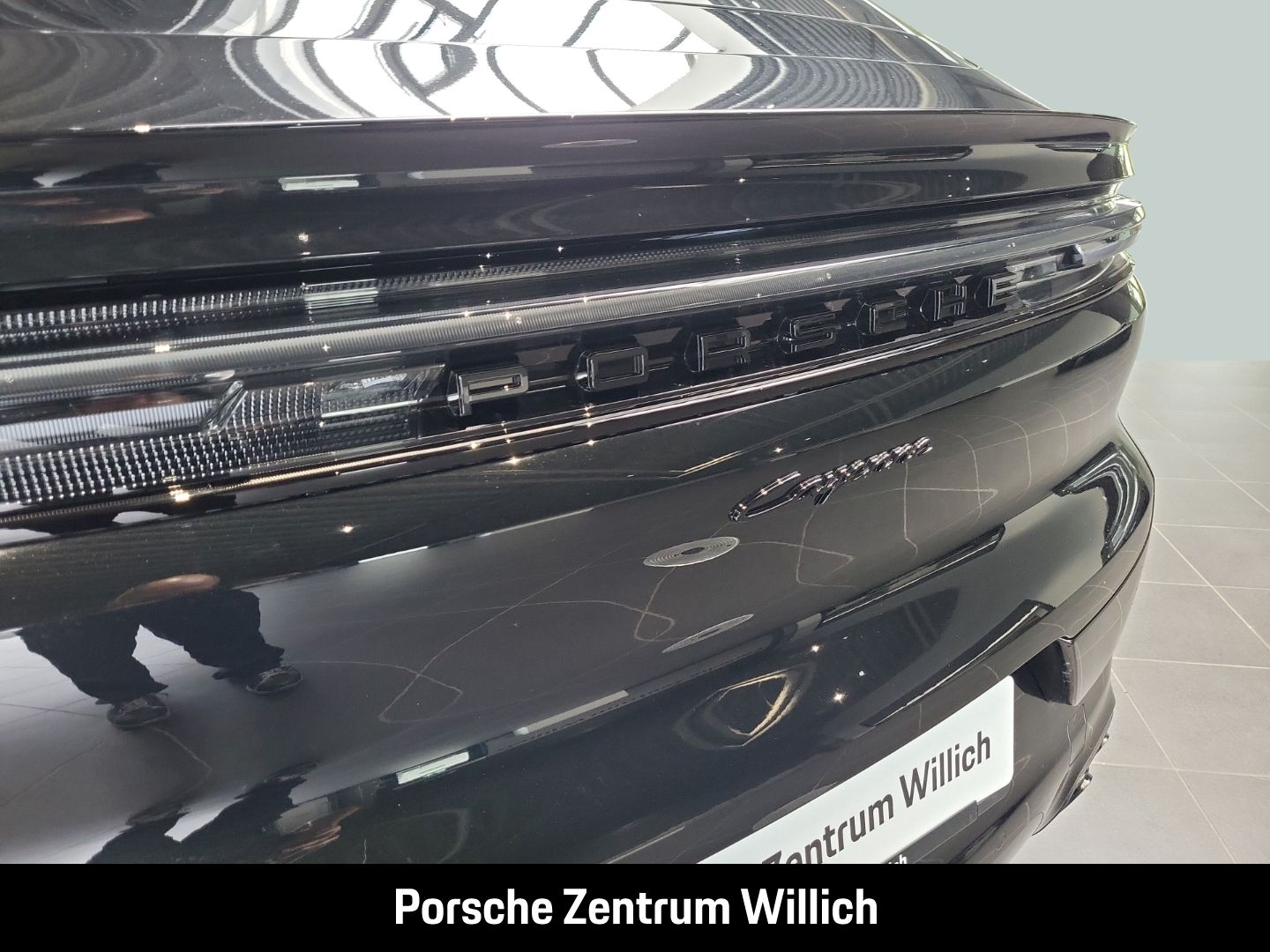 Porsche Cayenne E-Hybrid Coupe BOSE Surround-View LED