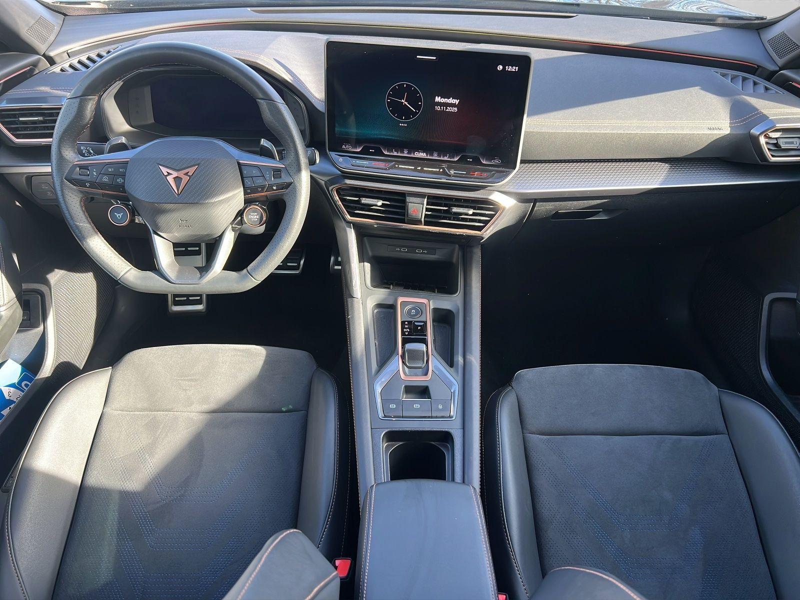 Cupra Formentor VZ 2.0 TSI LM19 PANO AHK SENNHEISER 36