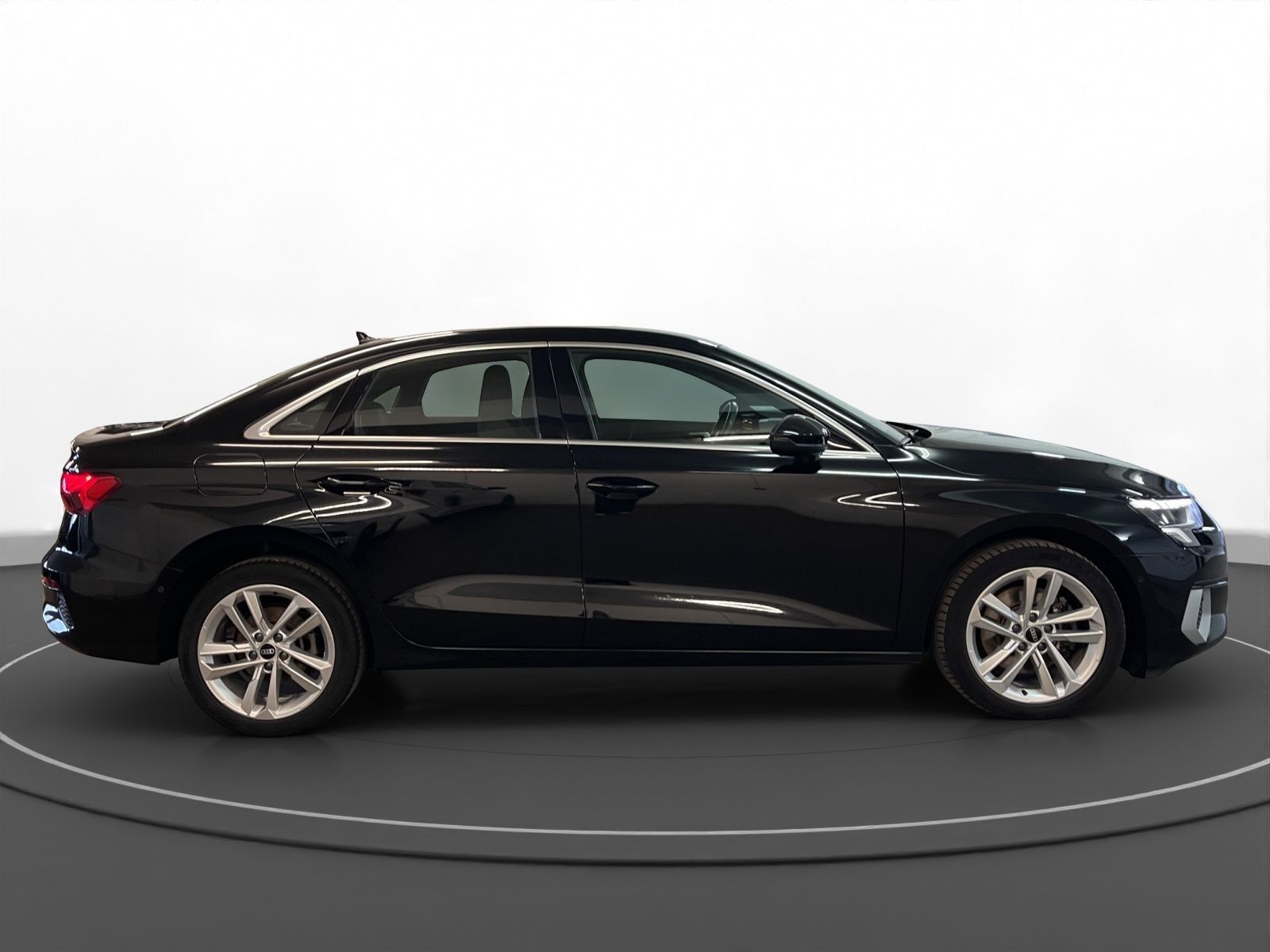 Audi A3 Limousine 35 TFSI advanced LED LM 17" Navi PD