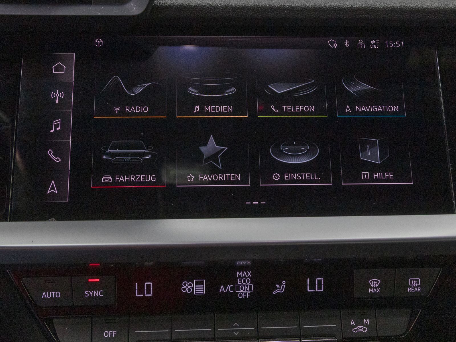 Audi A3 Sportback 40 TFSIe NAVI+ VIRTUAL LM18 SOUND