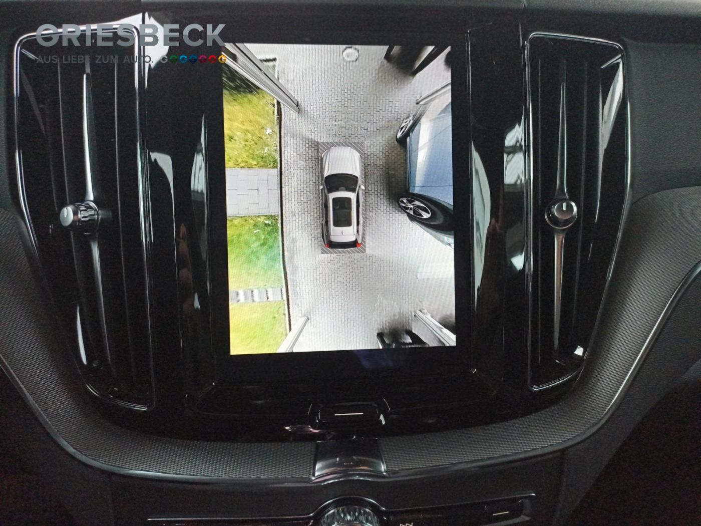 Volvo XC60 Plus Dark 360°*LED*MMY*4xSHZ*