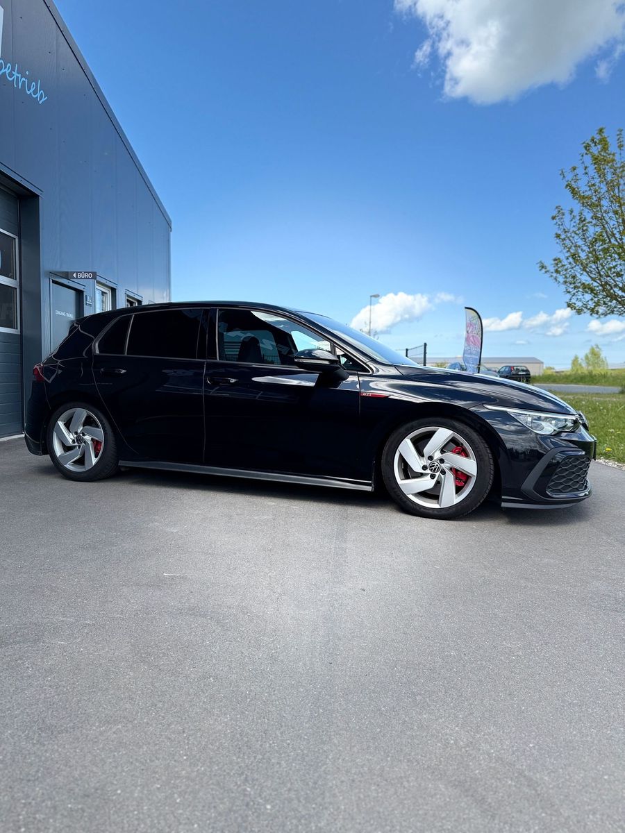 Volkswagen Golf GTI GTI - Samsaru's Car Outlet