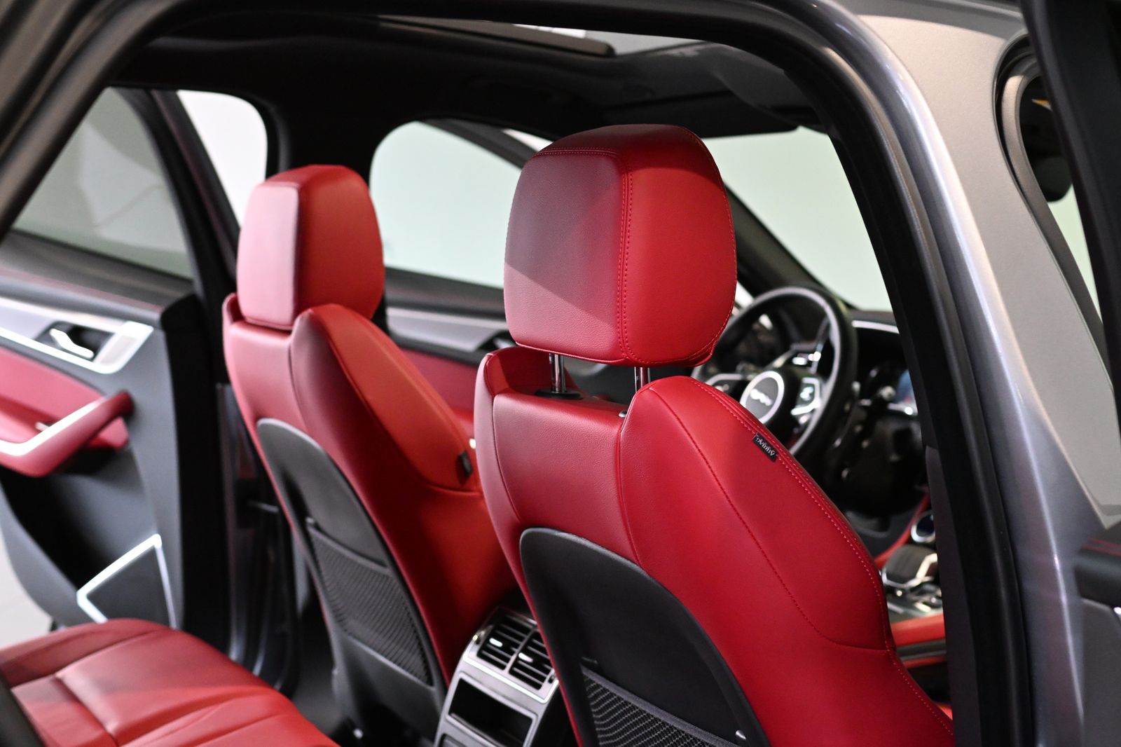 Jaguar F-PACE P250 R-Dynamic SE AWD Pano