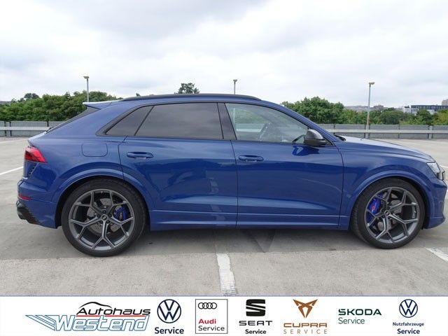 Audi RS Q8 4.0l FSI 471kW performance qu. 305km/h Nav