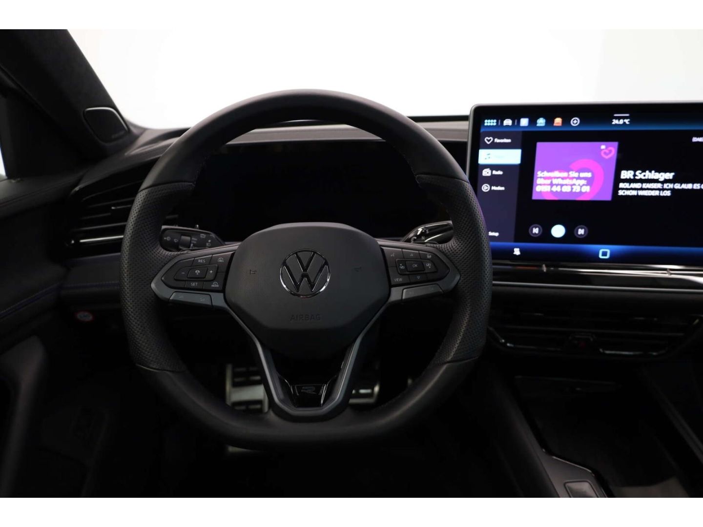 Volkswagen Passat 2.0 TDI 4Mot. R-Line Signature DSG P-Dach