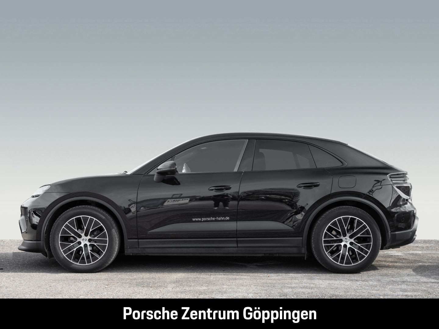 Porsche Macan 4 BOSE InnoDrive LED-Matrix Panoramadach